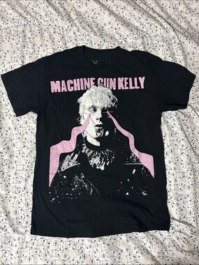 Machine Gun Kelly “Mainstream Sellout”Graphic Tee Shirt